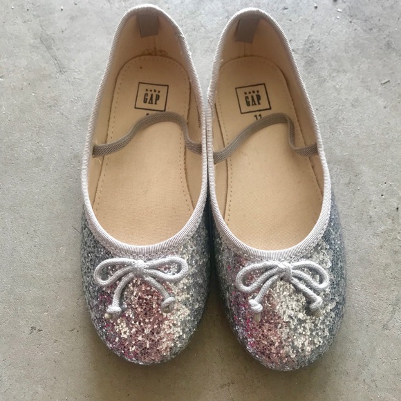 GAP Other - Gap silver glitter ballet flat girl size 11 GAP Other - Gap silver glitter ballet flat girl size 11